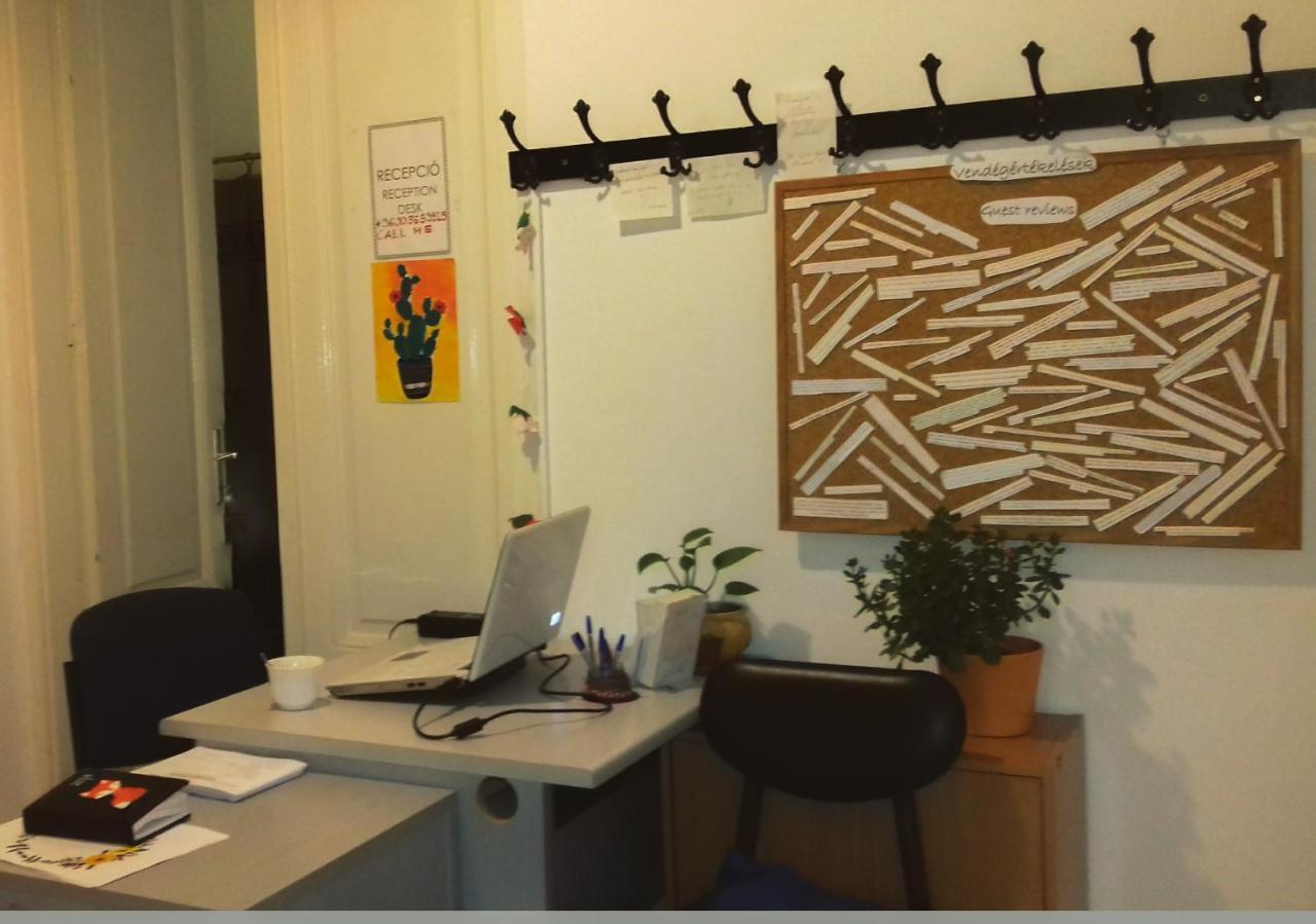 Romzsa Todor Kollegium Hostel แซแก็ด ภายนอก รูปภาพ