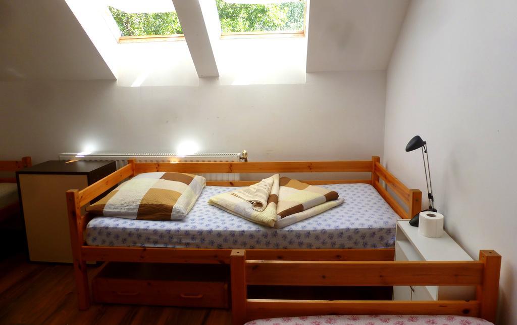 Romzsa Todor Kollegium Hostel แซแก็ด ภายนอก รูปภาพ