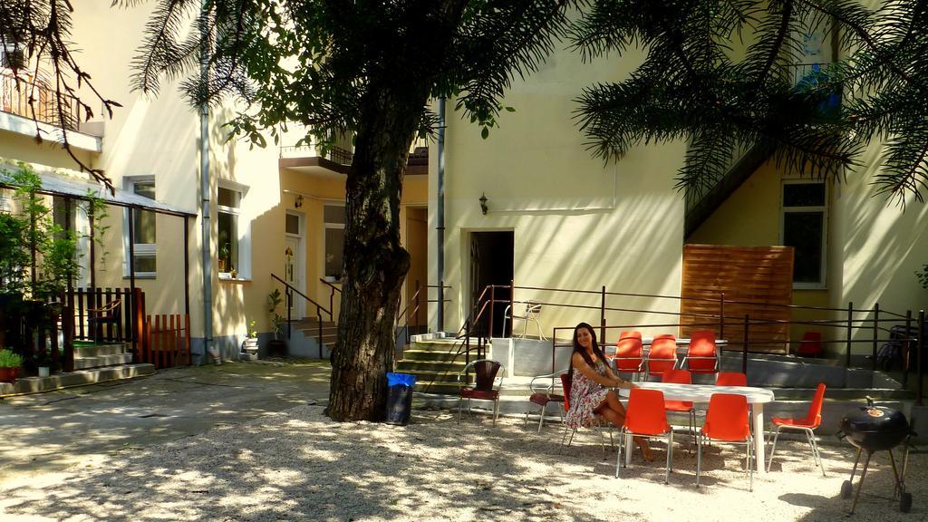 Romzsa Todor Kollegium Hostel แซแก็ด ภายนอก รูปภาพ